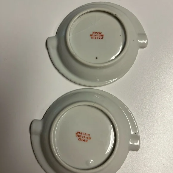 Made In Occupied Japan Set Porcelain Gold Lined Ashtrays - Picture 2 of 5